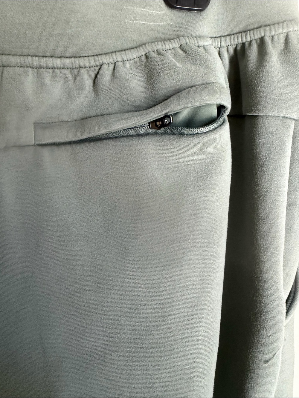 lululemon athletica Men's Sage Green Jogger Sweatpants XL sporty casual outdoors - Picture 8 of 10